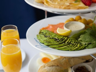 BONJOUR AVOCADO & SALMON