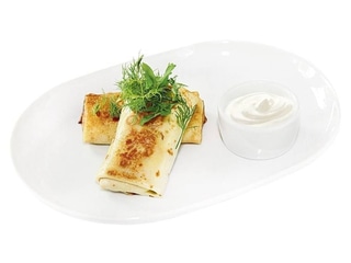 Налисники з м'ясом та сметаною