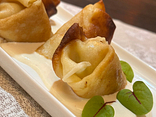 Млинці з куркою та соусом брі