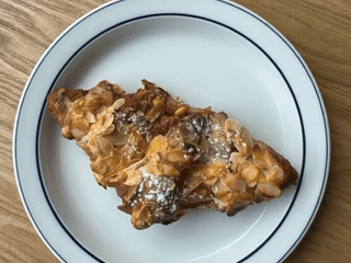 almond croissant