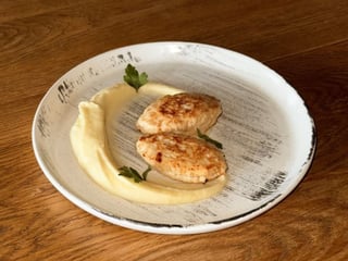 КУРЯЧІ КОТЛЕТИ З ПЮРЕ