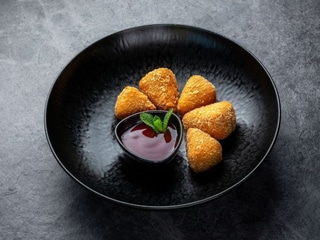 БРІ З МАЛИНОВИМ КЮЛІ