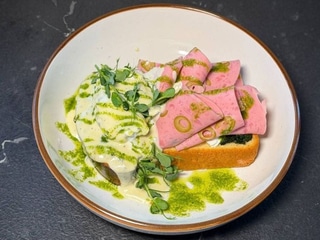 Бенедикт з мортаделлою 