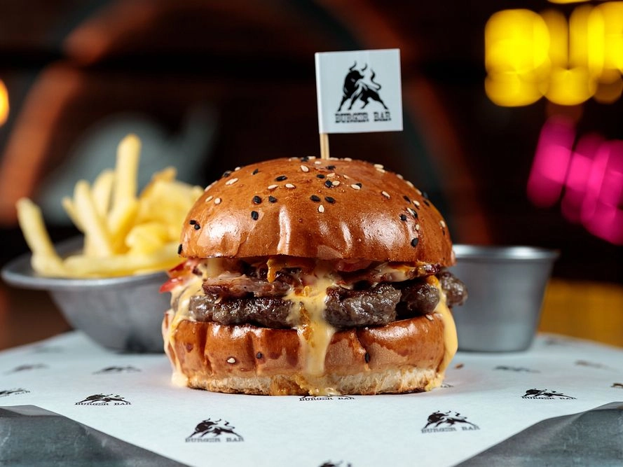 Пиранья қан теңізі бар 3D секс