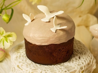 Паска з фундуково-шоколадною нугою