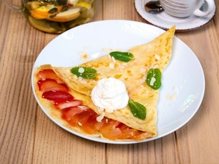 Млинець з яблуками