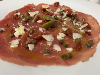 CARPACCIO DI MANZO
