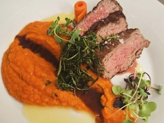 HOVĚZÍ STEAK