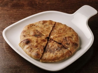 Кубдарі з сочевицею та білими грибами