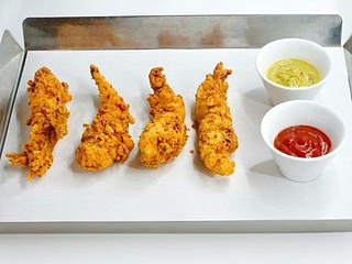 4x Strips + 2 sauces
