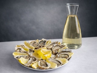 Дюжина Устриць Фін де Клер №3 з карафою бочкового Просекко