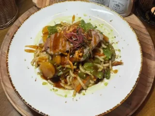 Bravčové restované Udon rezance s teriyaki omáčkou - Novinka