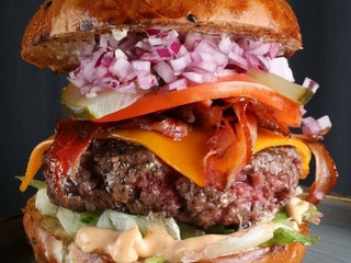 5. Burger Bekon