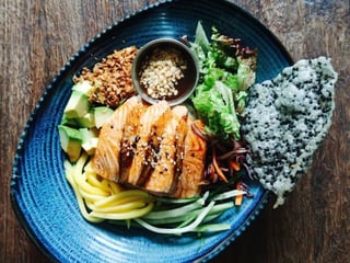 RICE BOWL - GLAZÍROVANÉ VEPŘOVÉ