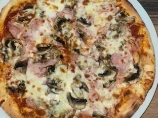 Capriciosa pizza 33 cm