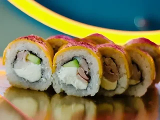 Рол чеддер з копченою куркою