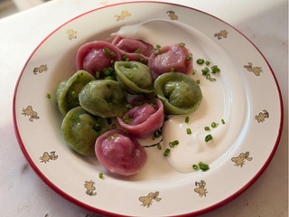 Mini kolorowe pelmeni 