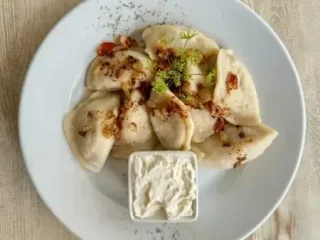 Pierogi z kapustą i grzybami