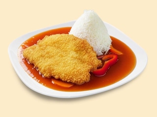 30. PANKO kuřecí řízek se na sladkokyselé omáčce