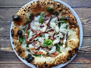 Pizza PANCETTA E SPINACI