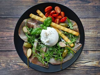 Insalata BURRATA E CRUDO