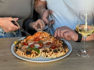 Niezwykła randka przy pizzy