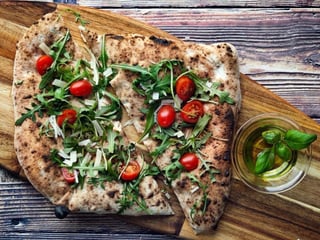 FOCACCIA CON RUCOLA