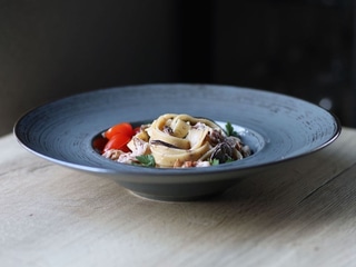 TAGLIATELLE CON PANCETTA E FUNGHI