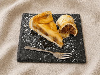 Шарлотка с мороженым 