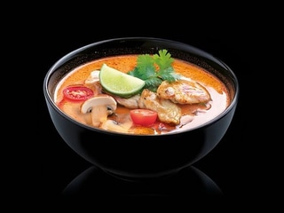 Tom Yum s kuřecím masem