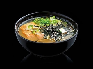 Miso polévka s lososem