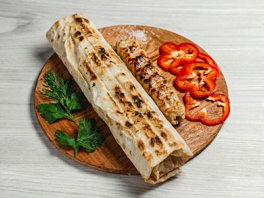 Люля-кебаб курячий у лаваші