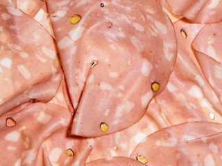 Extra mortadela w plastrach 