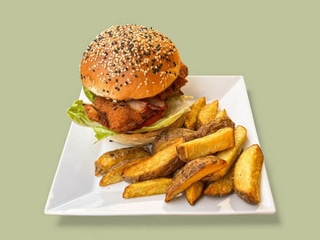 Crispy chicken burger