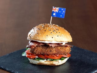 Crispy chicken burger