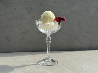 Васабі-морозиво в рисовому папері🍨