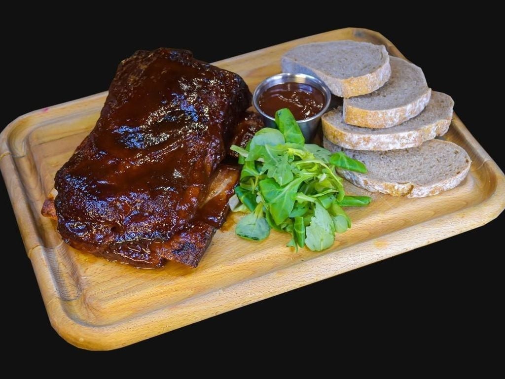 Sous-vide hovězí žebra