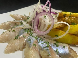 Оселедець з картоплею по -селянські