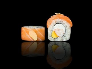 Рол Манго-Лосось