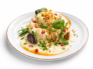 PAN BRIOCHE CON SALMÓN Y HUEVO