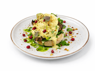 PAN BRIOCHE CON PORTOBELLO Y HUEVO