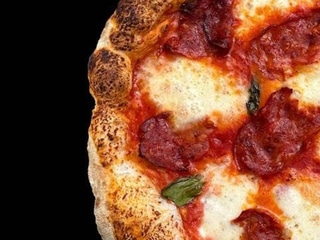 1/2 Salami NEPÁLIVÁ