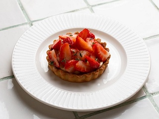 STRAWBERRY TART
