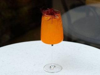 VIRGIN APRICOT SPRITZ