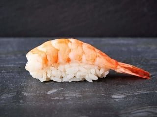 Nigiri z krewetką (1 szt.)