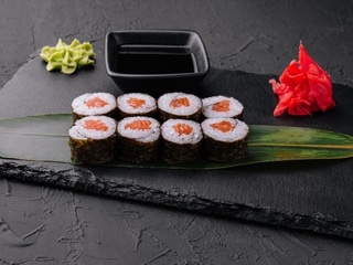 MAKI CU SOMON