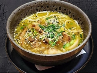 RAMEN CU PUI