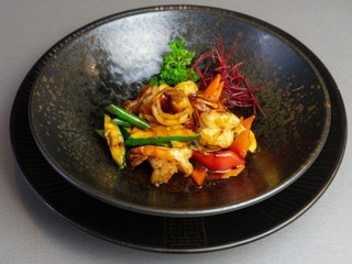 50a. Prawns on Fire Rice - Černý pepř