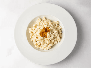 Slovenské brynzové halušky s oravskou slaninou