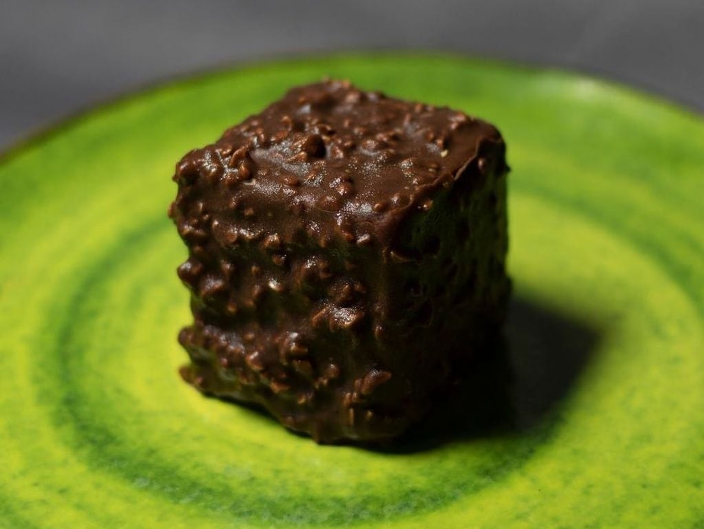 Десерт Снікерс